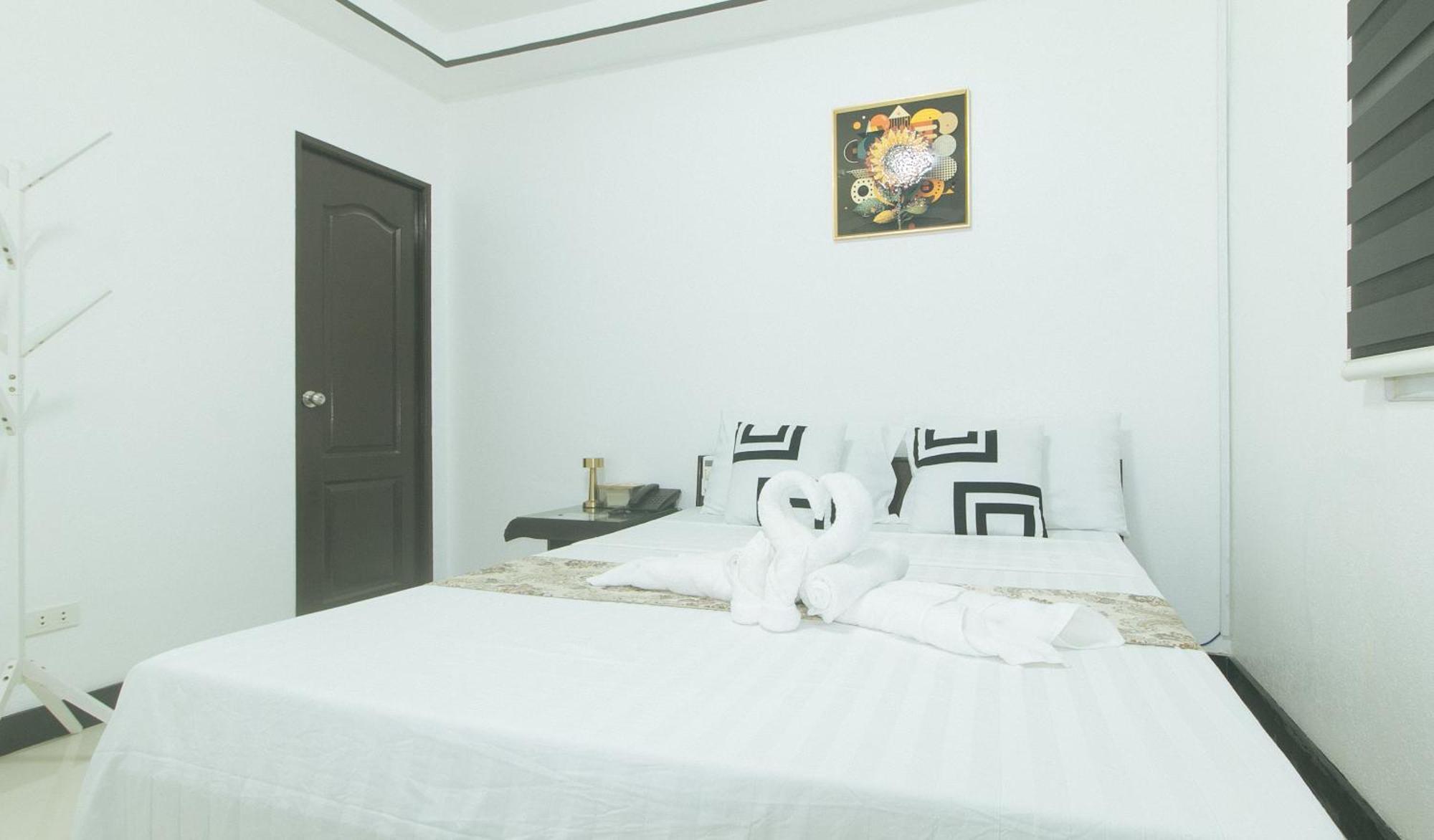 Lavita By Reddoorz อังเฮเลส ภายนอก รูปภาพ